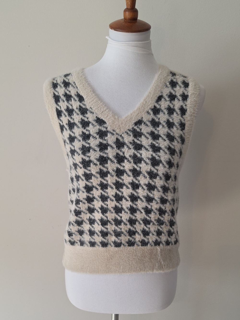 Becool  Patterned Vest  Sweater